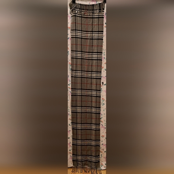 Vintage Burberry Grey & Black Nova Check Cashmere Neutral Warm Winter Scarf - Picture 6 of 7